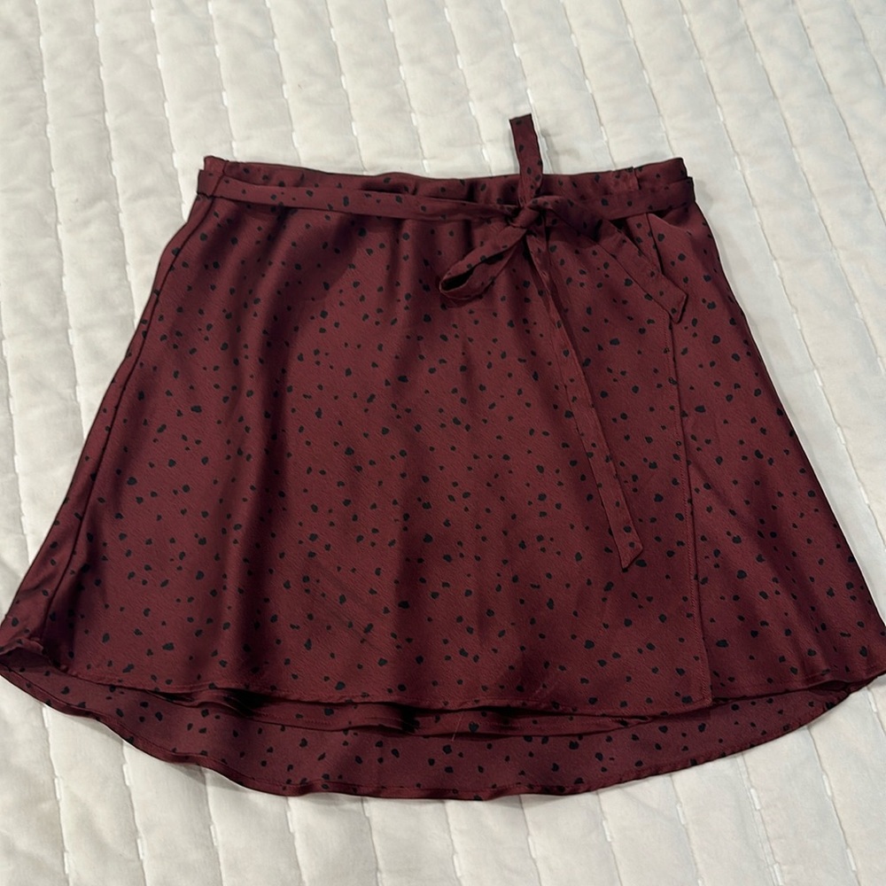 Abercrombie mini burgundy skirt
